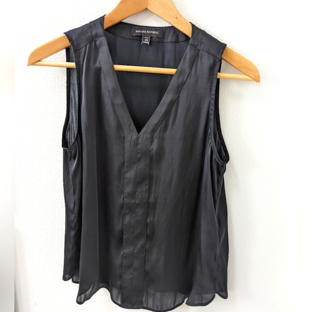Banana Republic black top